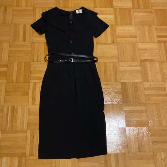 Tatyana cute dress size small with belt - Picture 1 of 1